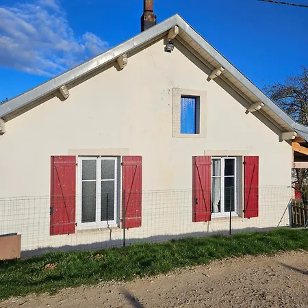 Halte Du Mouzon Tatil Evi